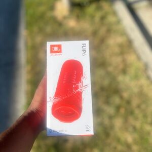JBL Flip 6 Red Bluetooth Speaker